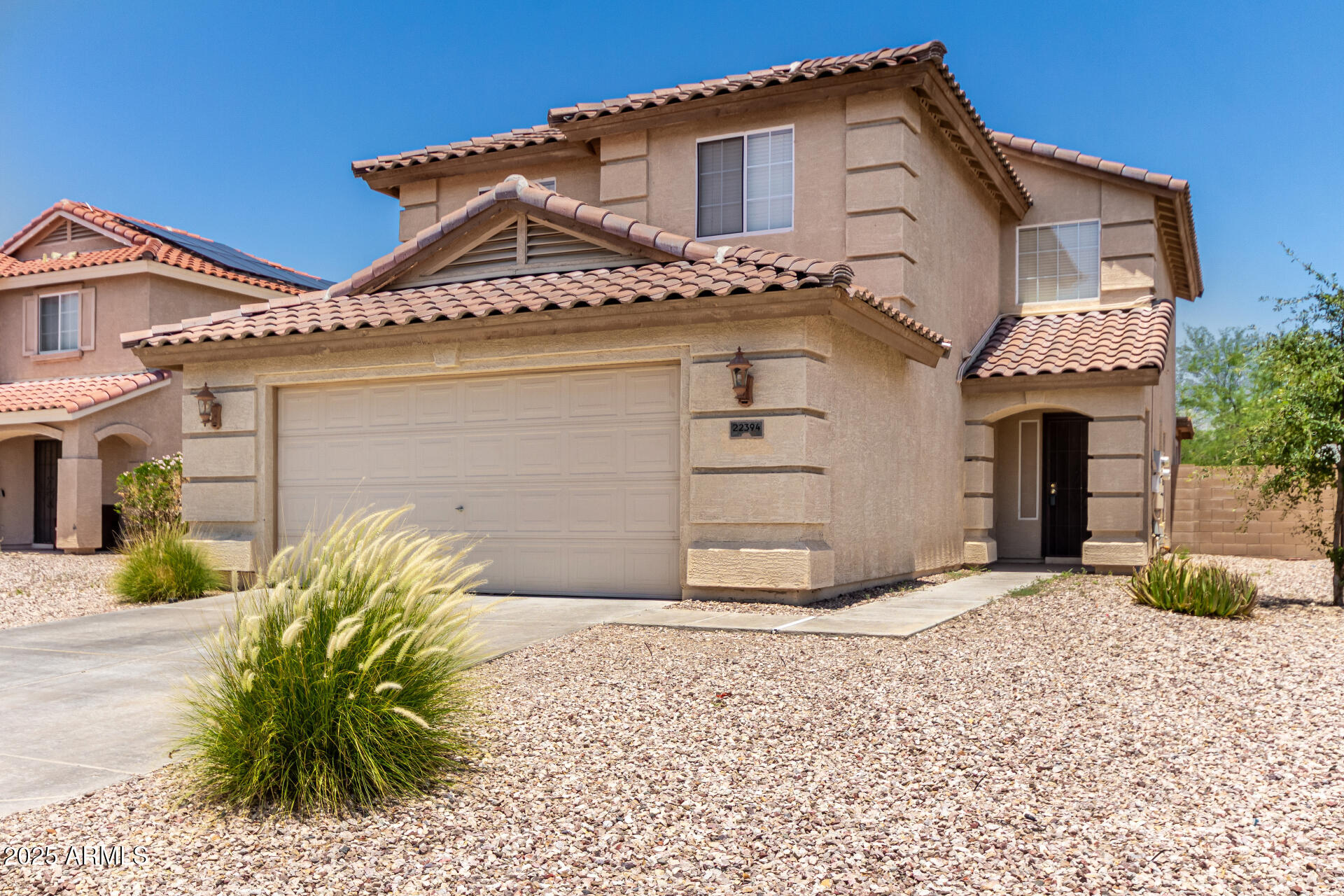 22394 W DESERT BLOOM Street