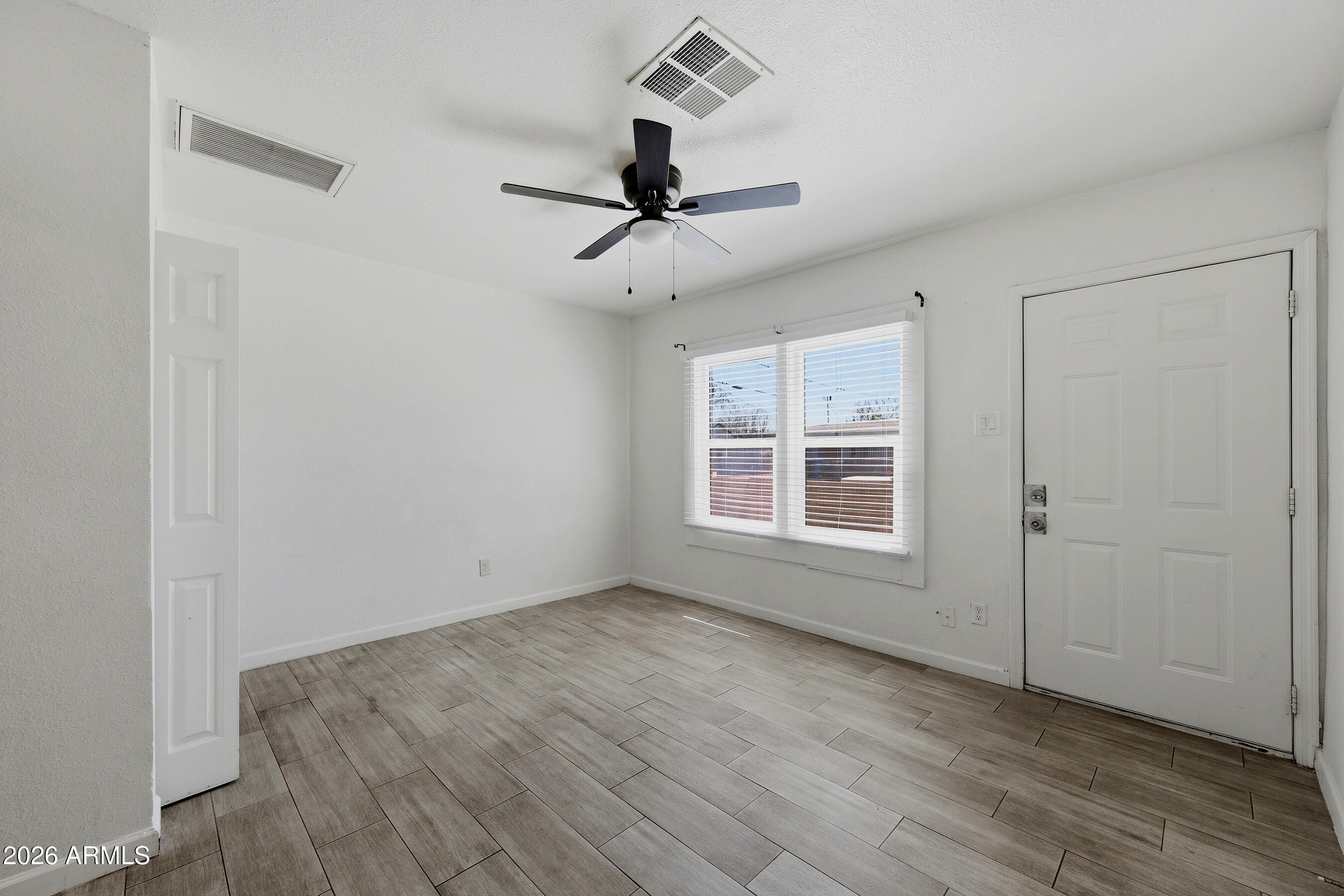 907 N 22nd Place Apt 3