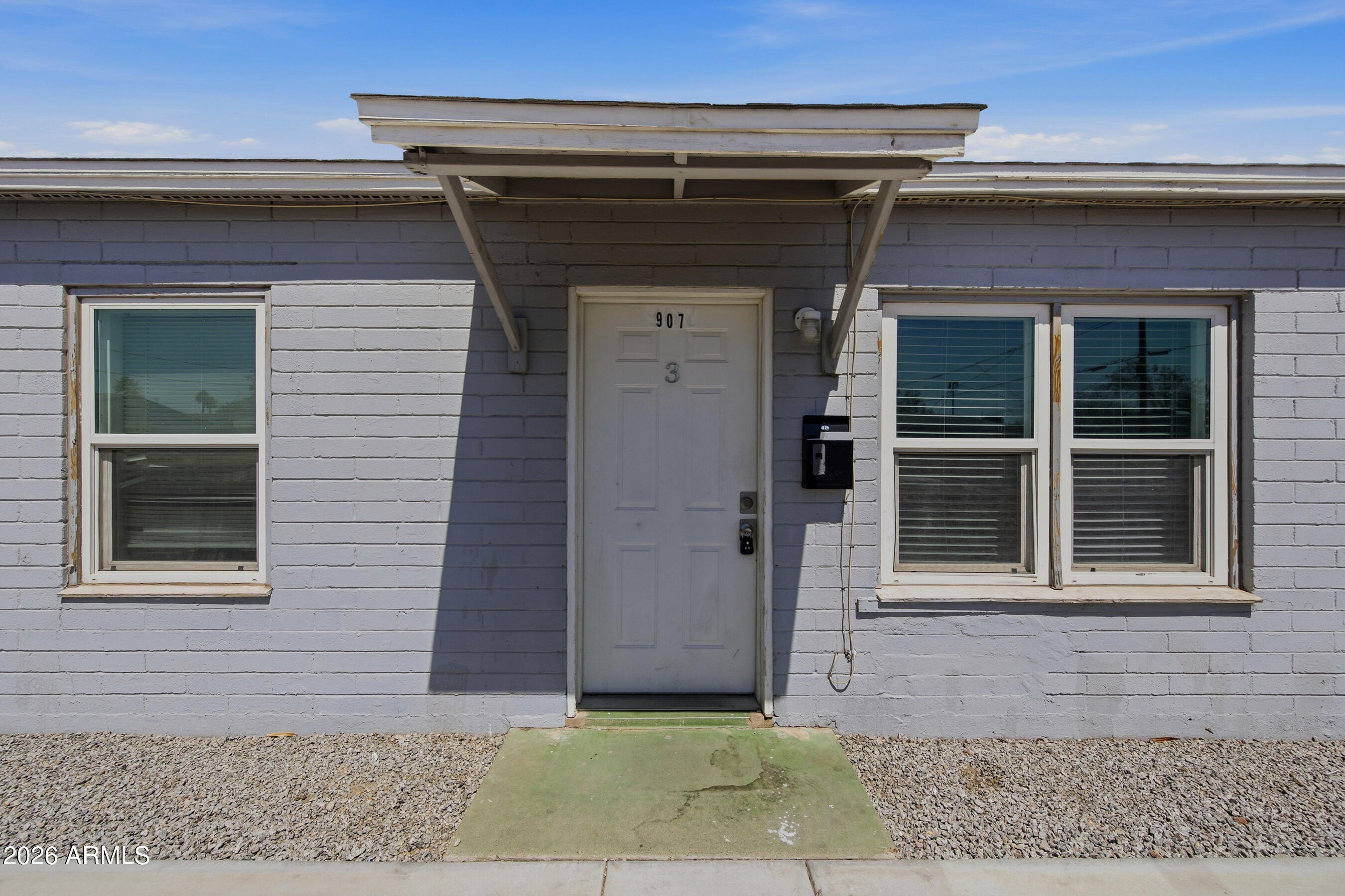 907 N 22nd Place Apt 3