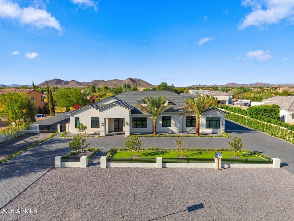 Photo of 8318 W Williams Road, Peoria, AZ 85383 (MLS # 7086016)