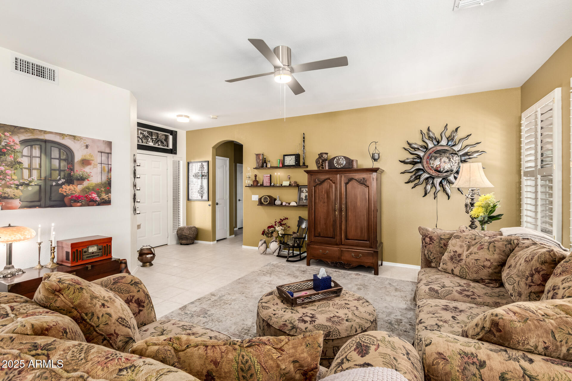 6972 S NANTUCKET Street