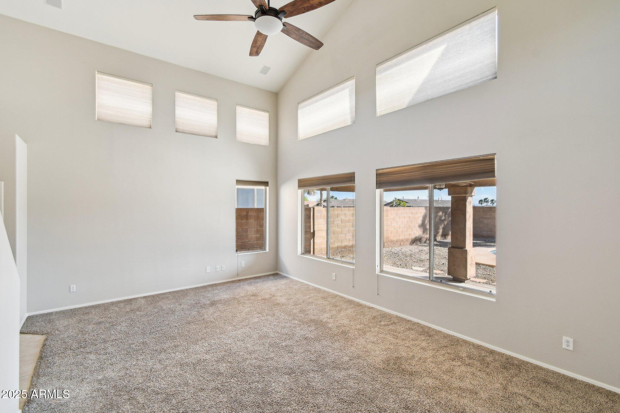 1801 W NIGHTHAWK Way