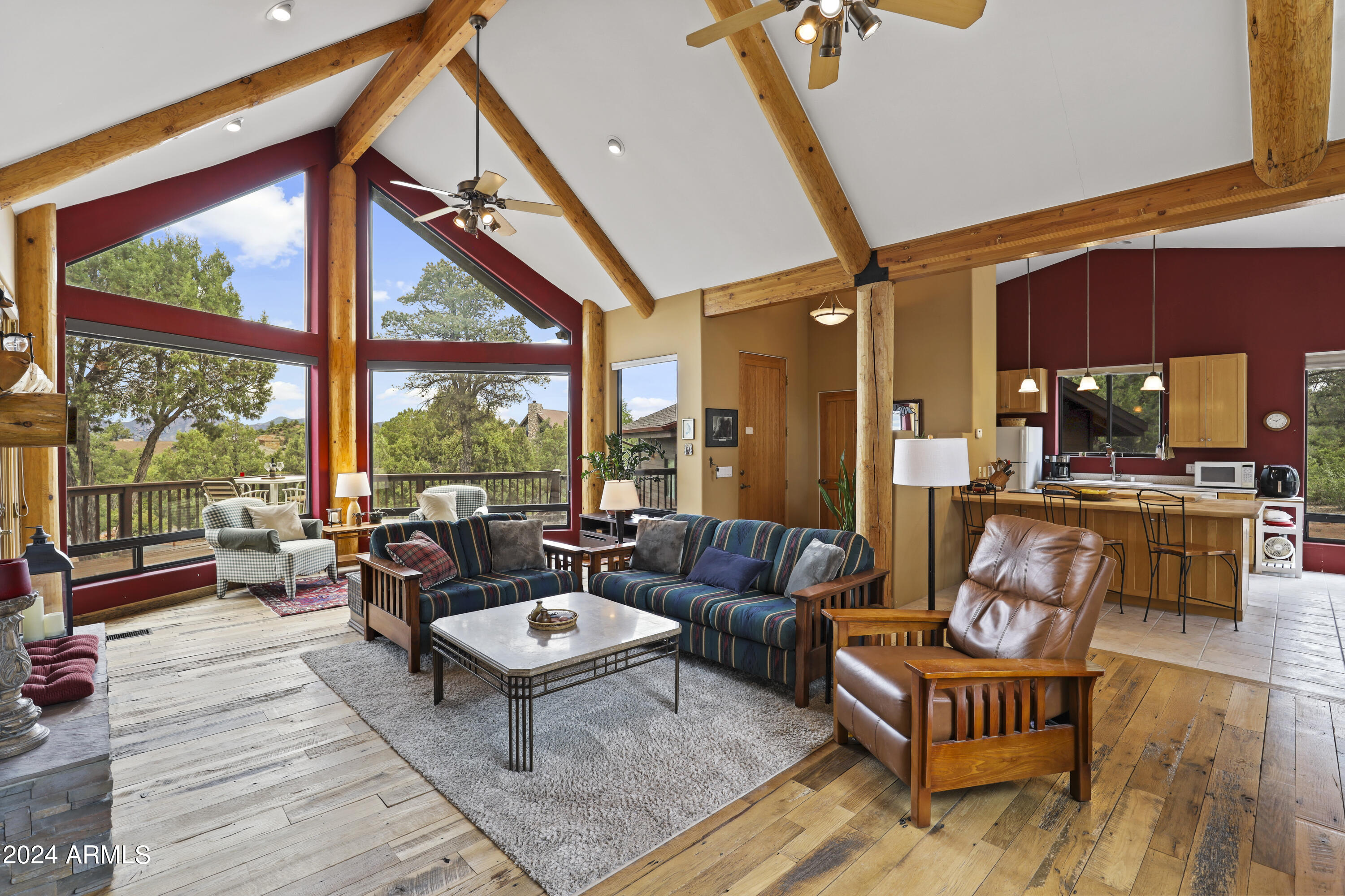 1113 N SCENIC Drive