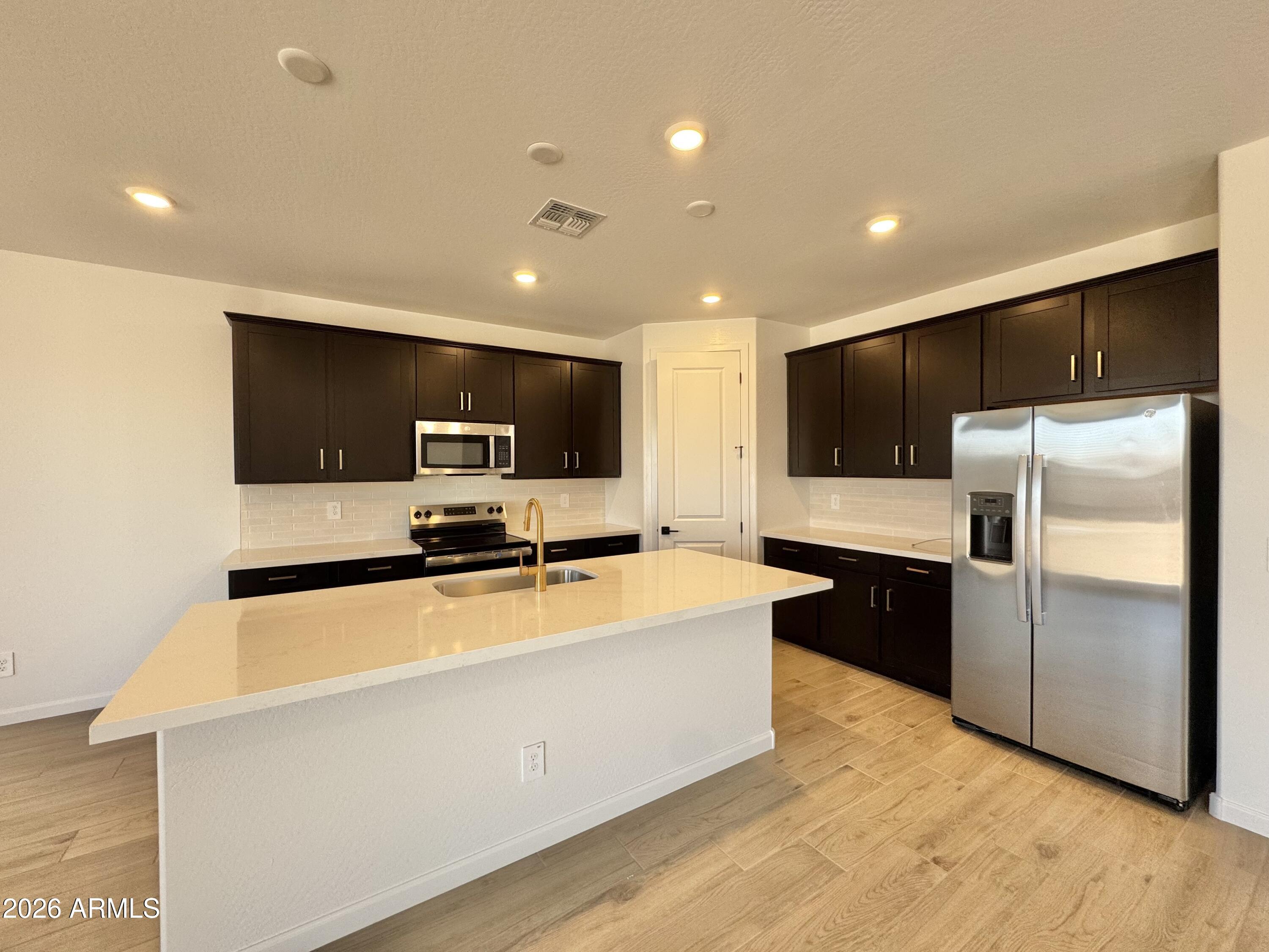 15733 W CORTE DEL SOL ESTE --