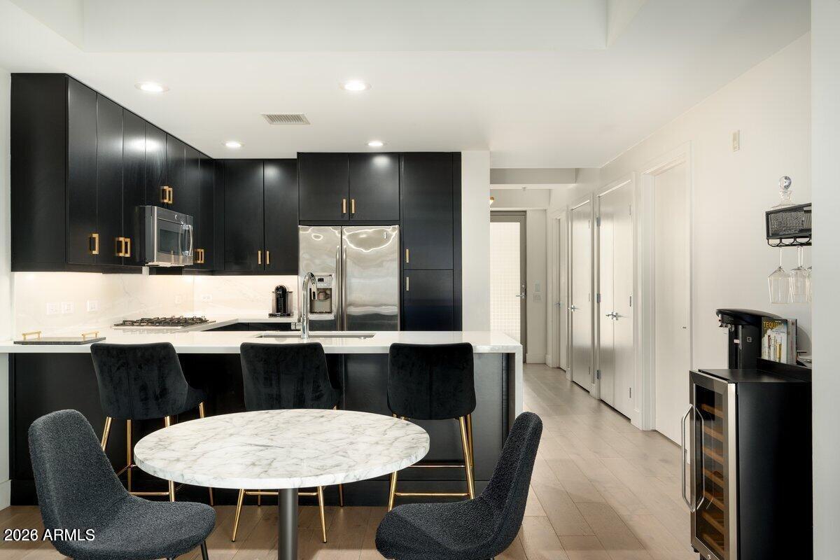 7161 E RANCHO VISTA Drive 1015