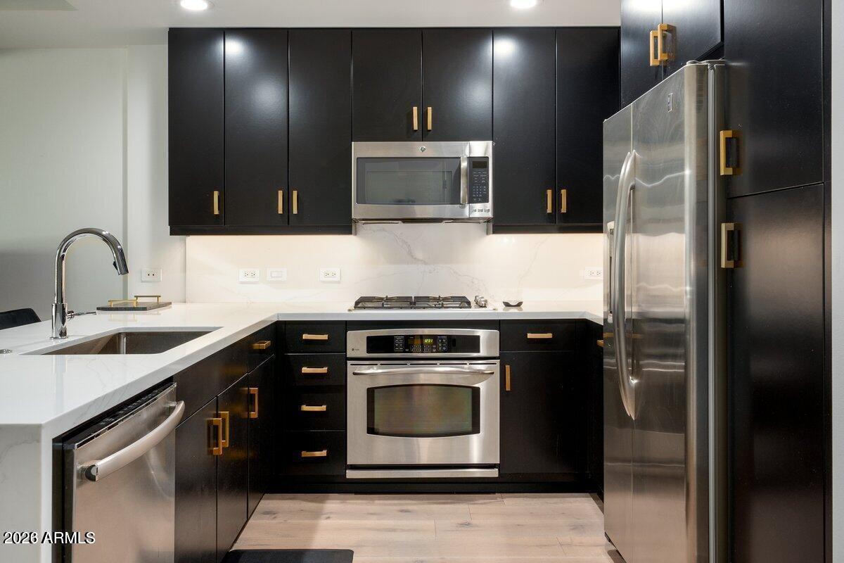 7161 E RANCHO VISTA Drive 1015