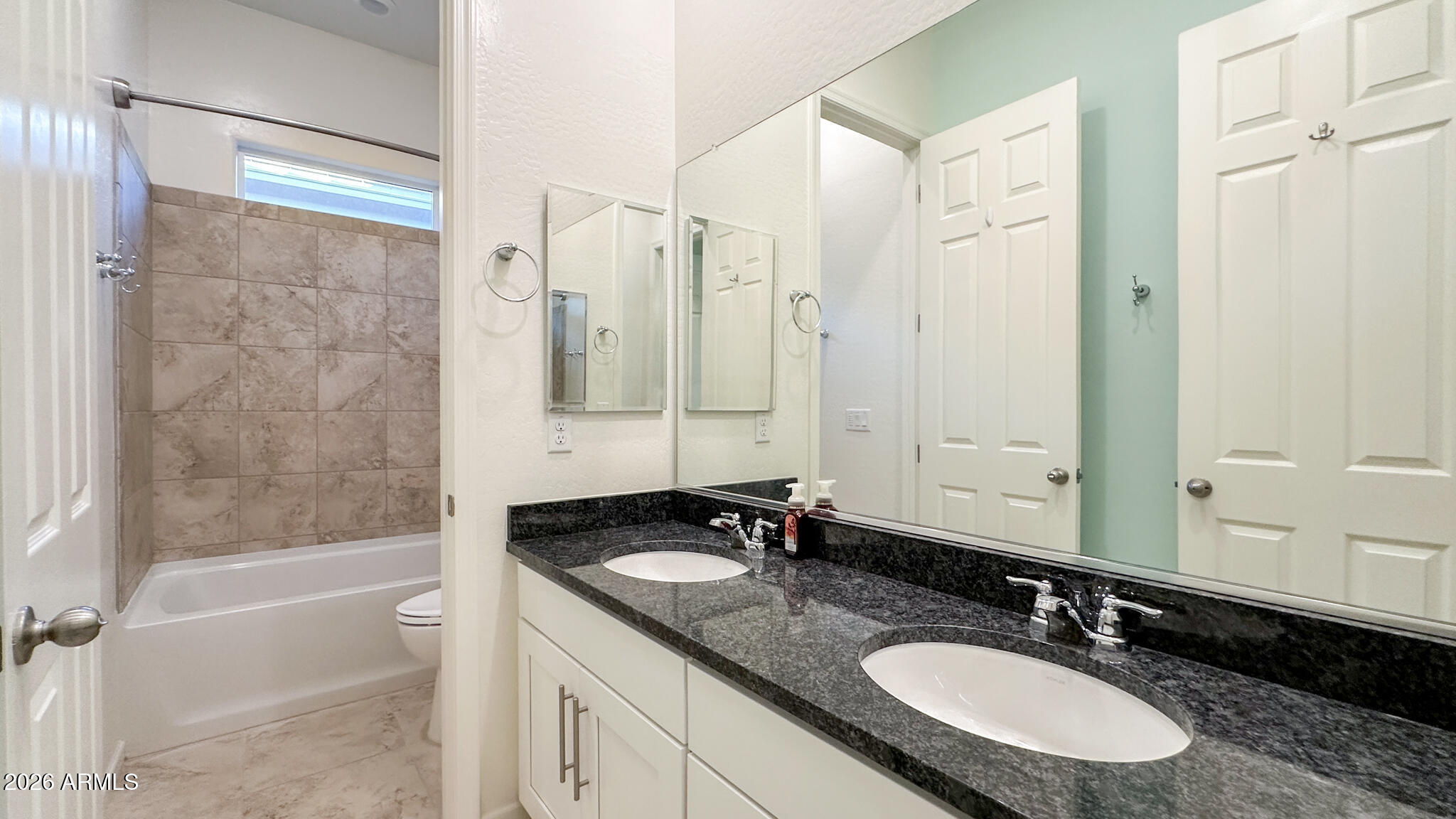 10517 W BRONCO Trail