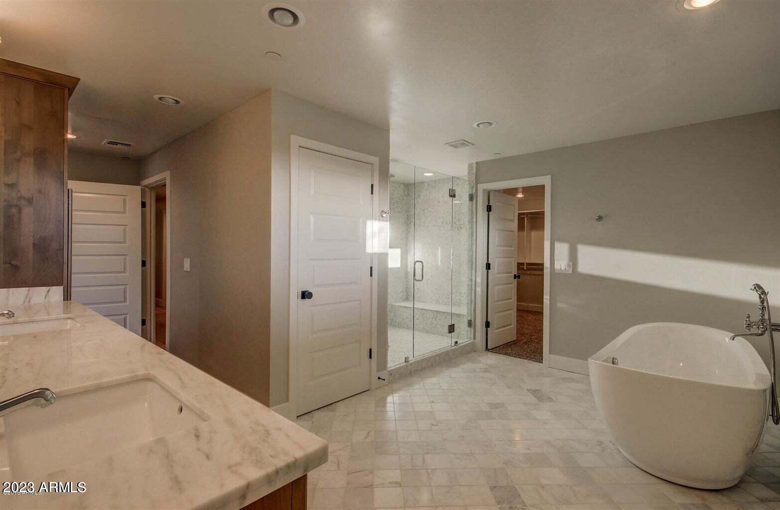 HIGHLANDS - Residential