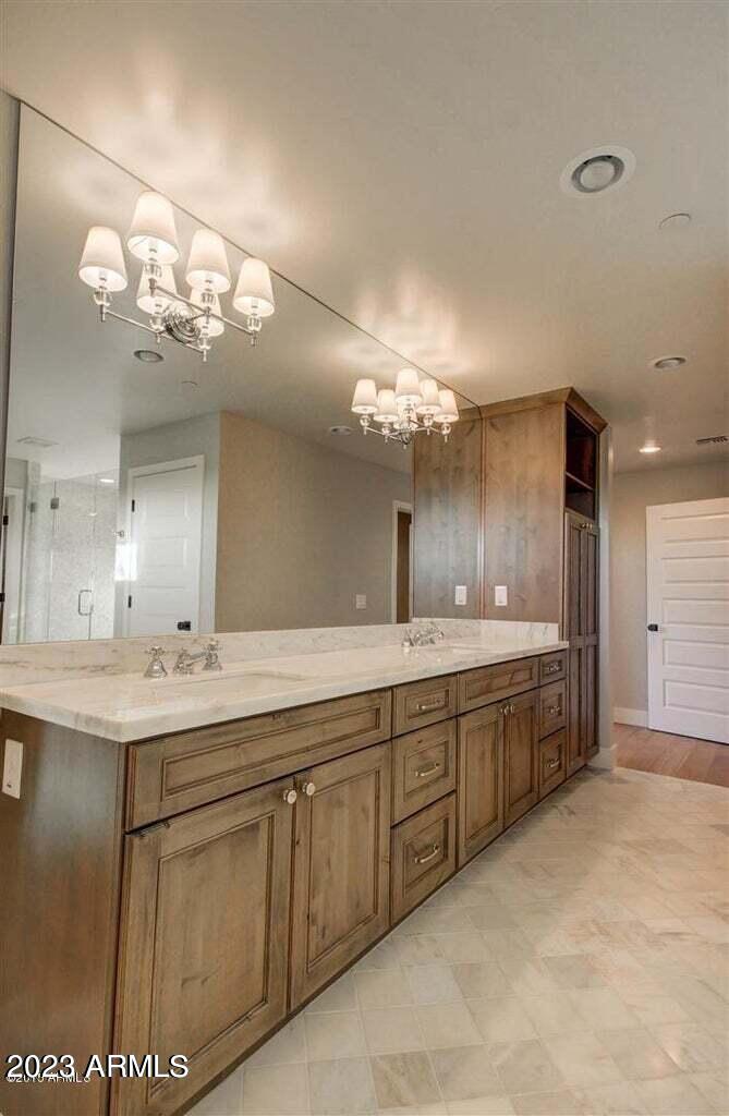 HIGHLANDS - Residential