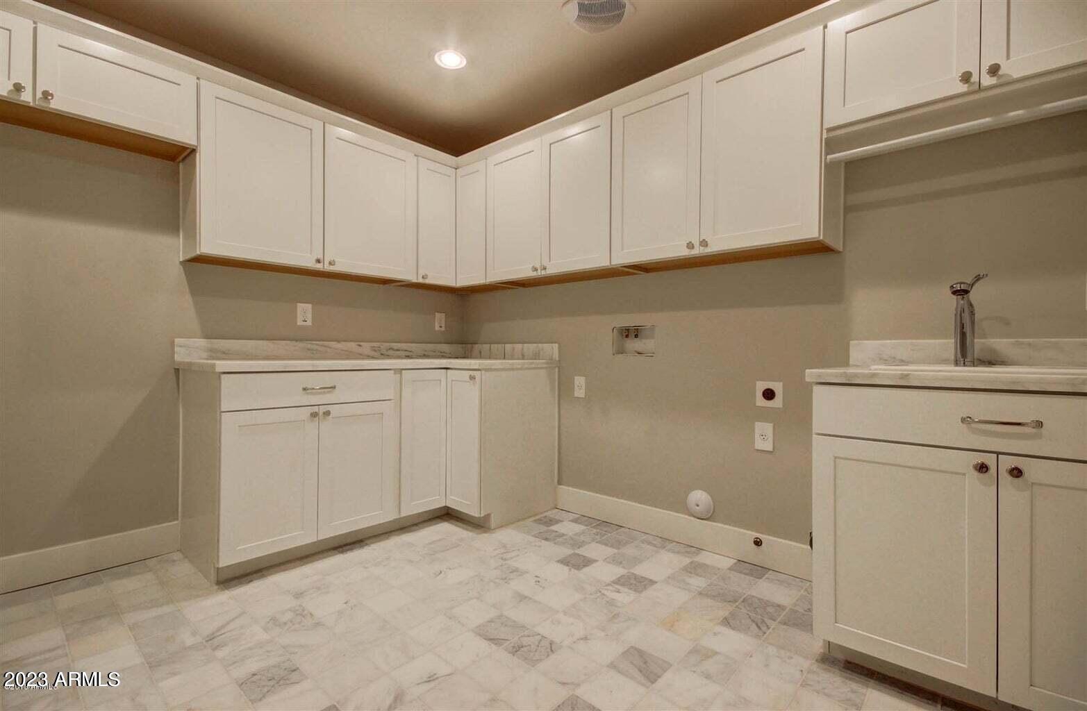 HIGHLANDS - Residential