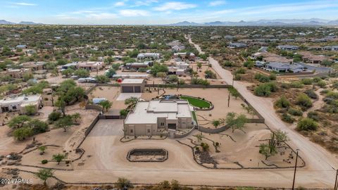 A home in Cave Creek