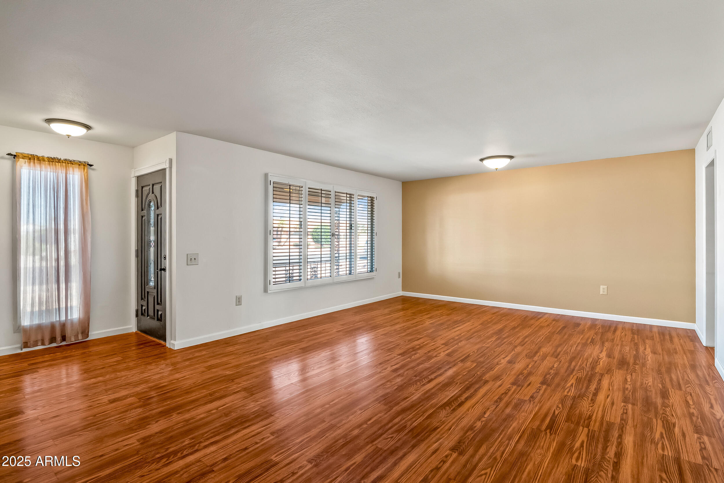 17646 N WHISPERING OAKS Drive