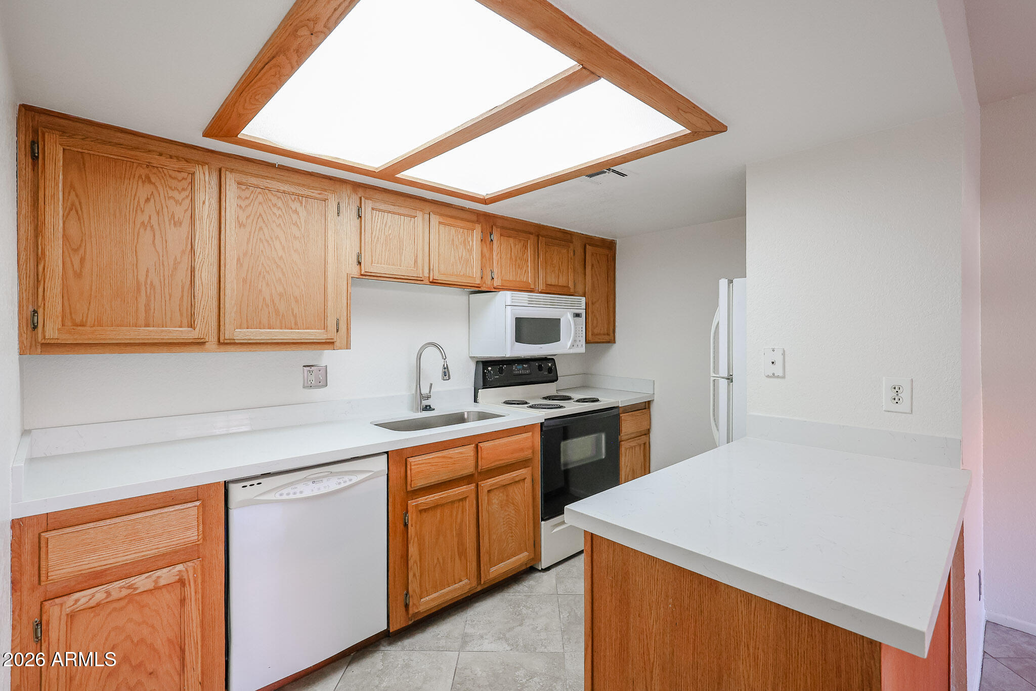 HACIENDA ROYALE CONDOMINIUM - Residential