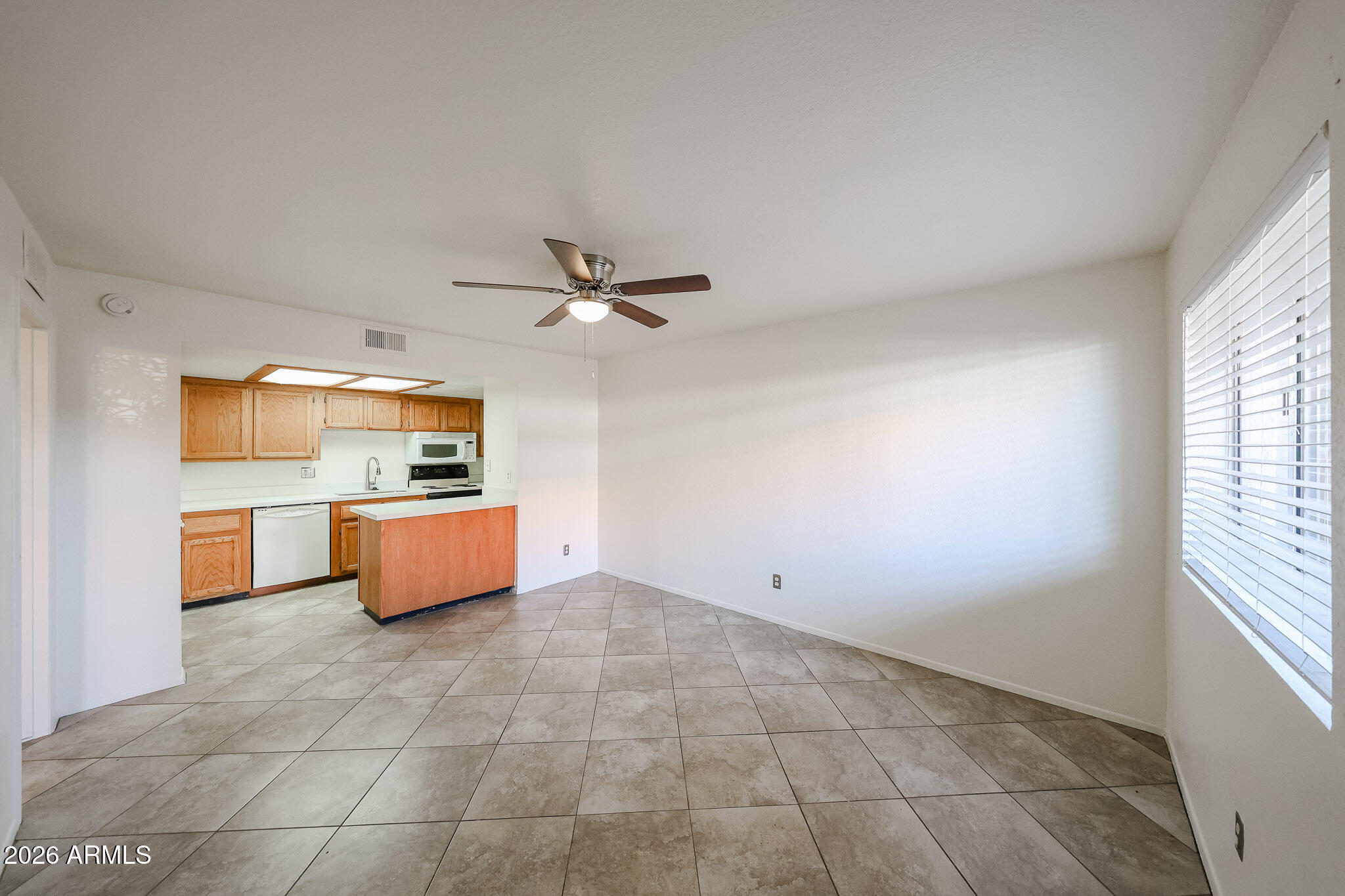 HACIENDA ROYALE CONDOMINIUM - Residential