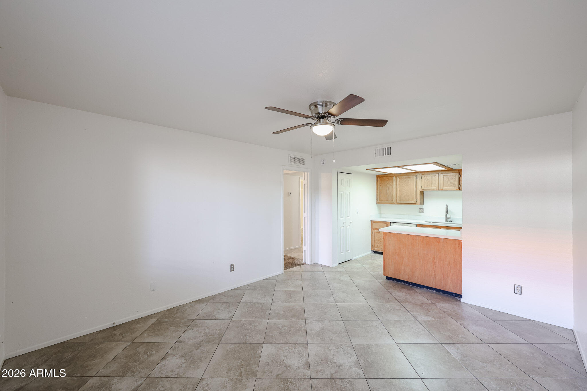 HACIENDA ROYALE CONDOMINIUM - Residential