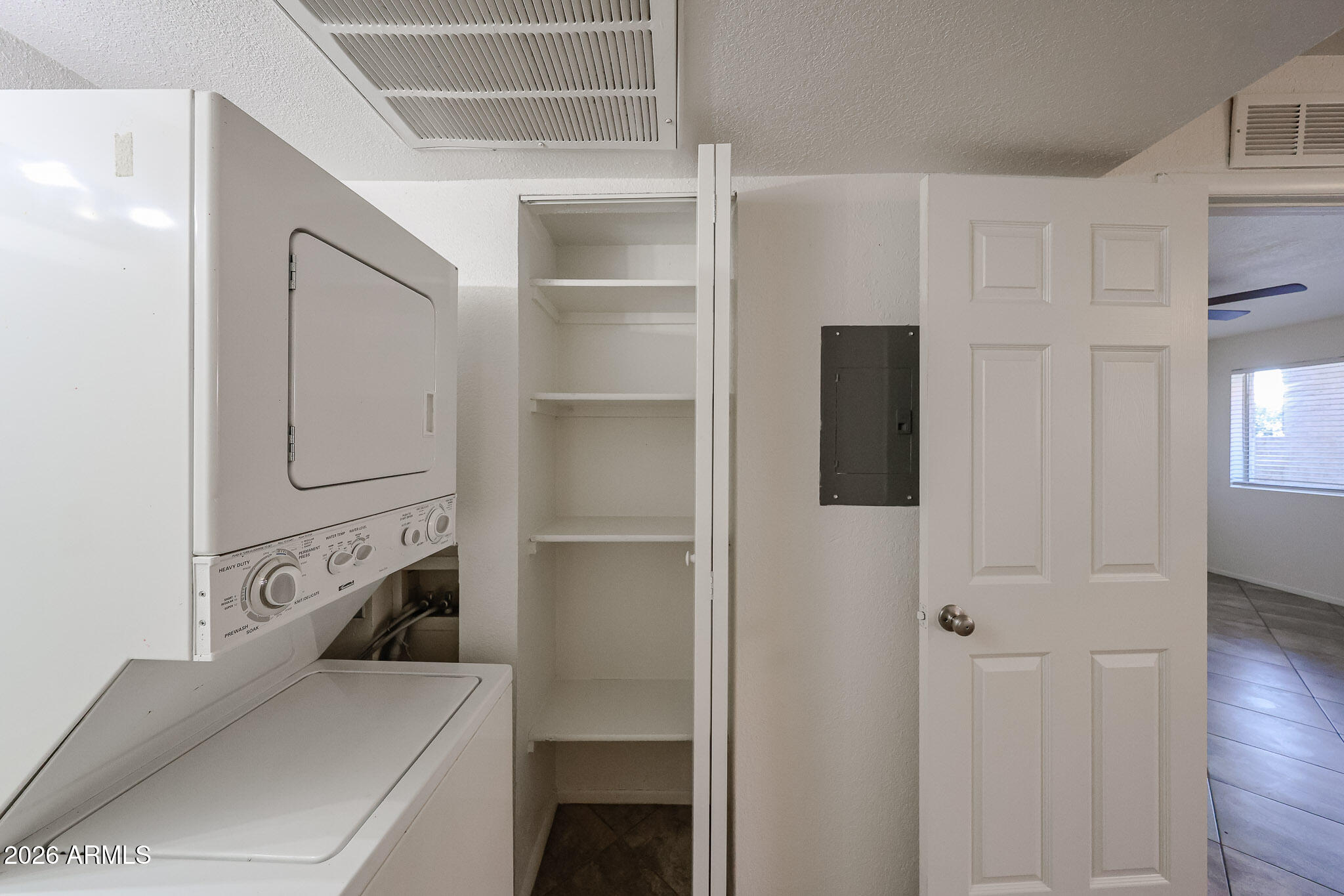 HACIENDA ROYALE CONDOMINIUM - Residential