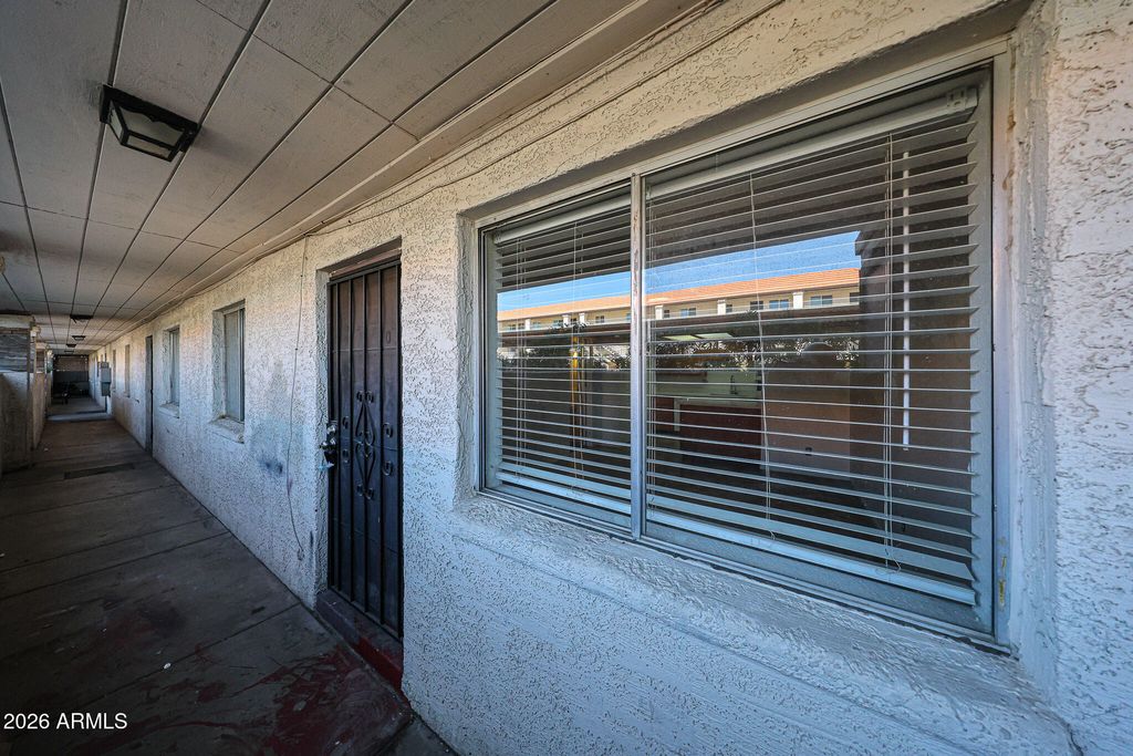 Photo of 21622 N 23rd Avenue #B105, Phoenix, AZ 85027 (MLS # 7000355)