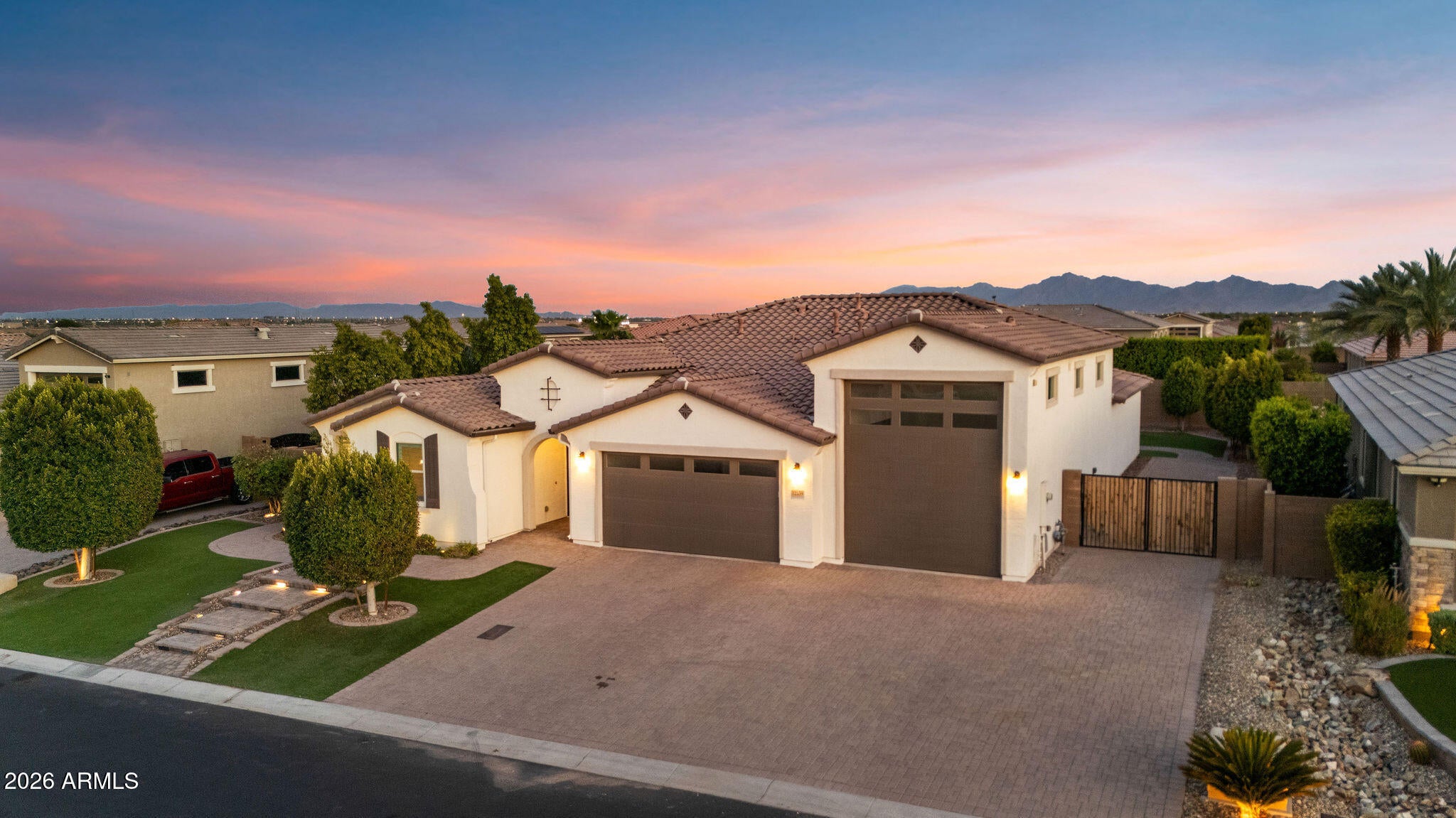 12539 W TUCKEY Lane