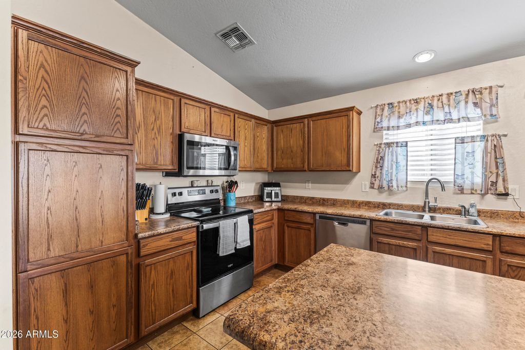 Photo of 11758 W Acapulco Lane, El Mirage, AZ 85335 (MLS # 6979808)