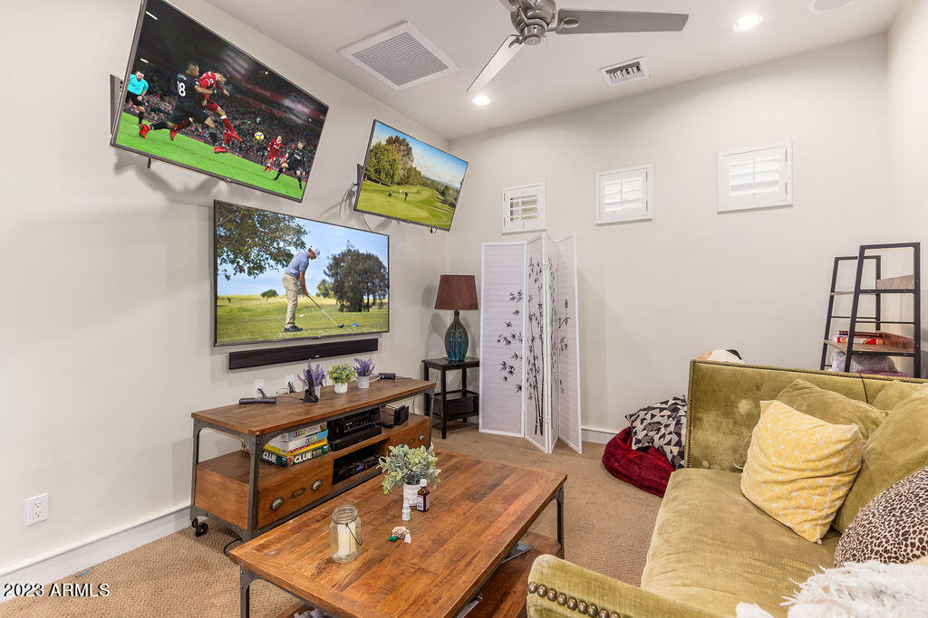 CAMELBACK COUNTRY CLUB ESTATES 3 - Residential