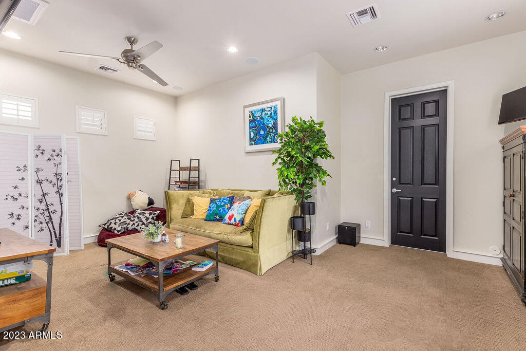 CAMELBACK COUNTRY CLUB ESTATES 3 - Residential