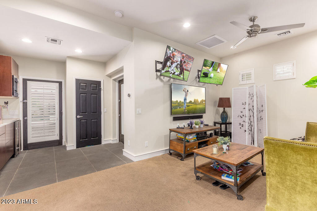 CAMELBACK COUNTRY CLUB ESTATES 3 - Residential