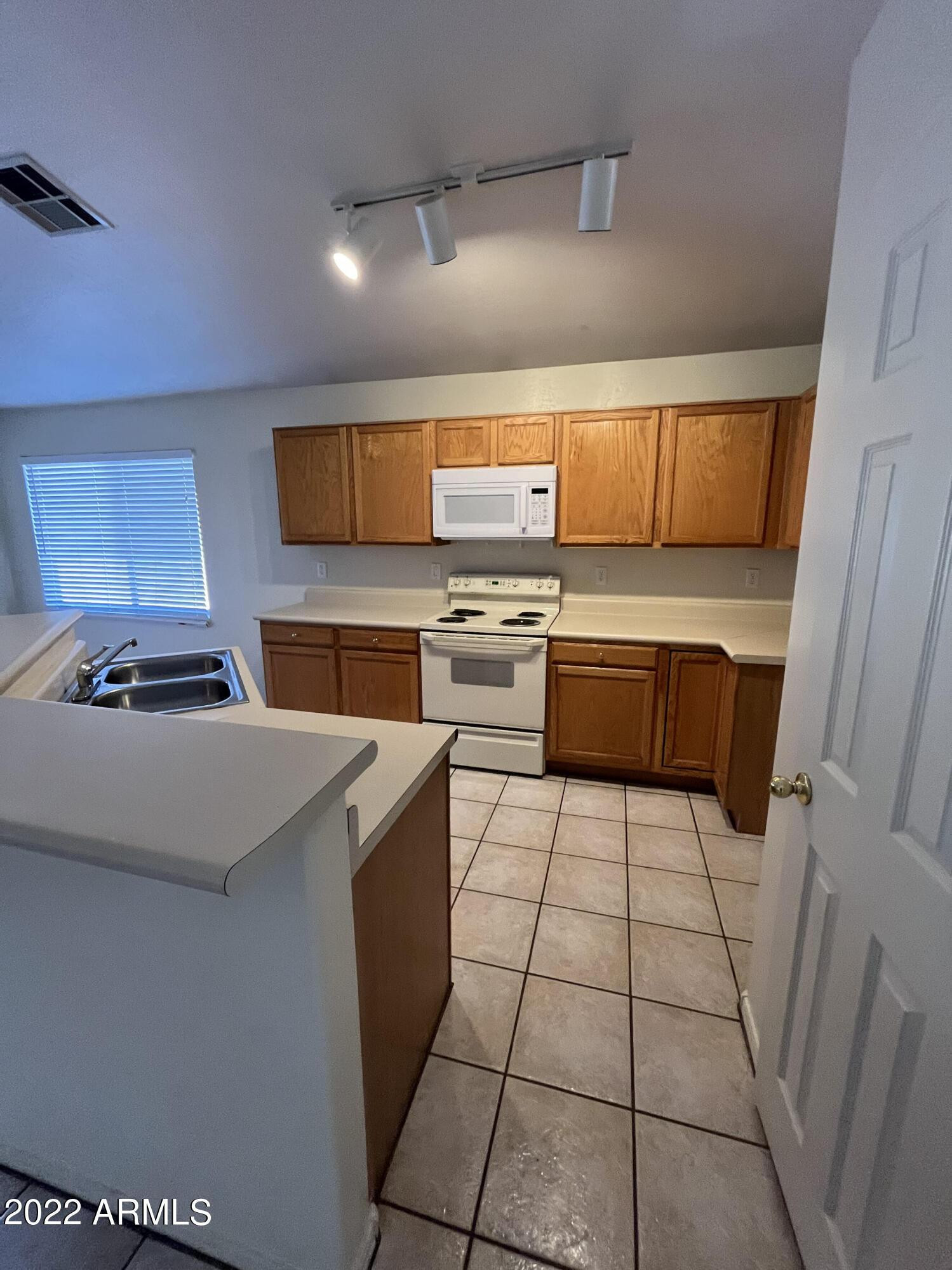 444 W Princeton Avenue