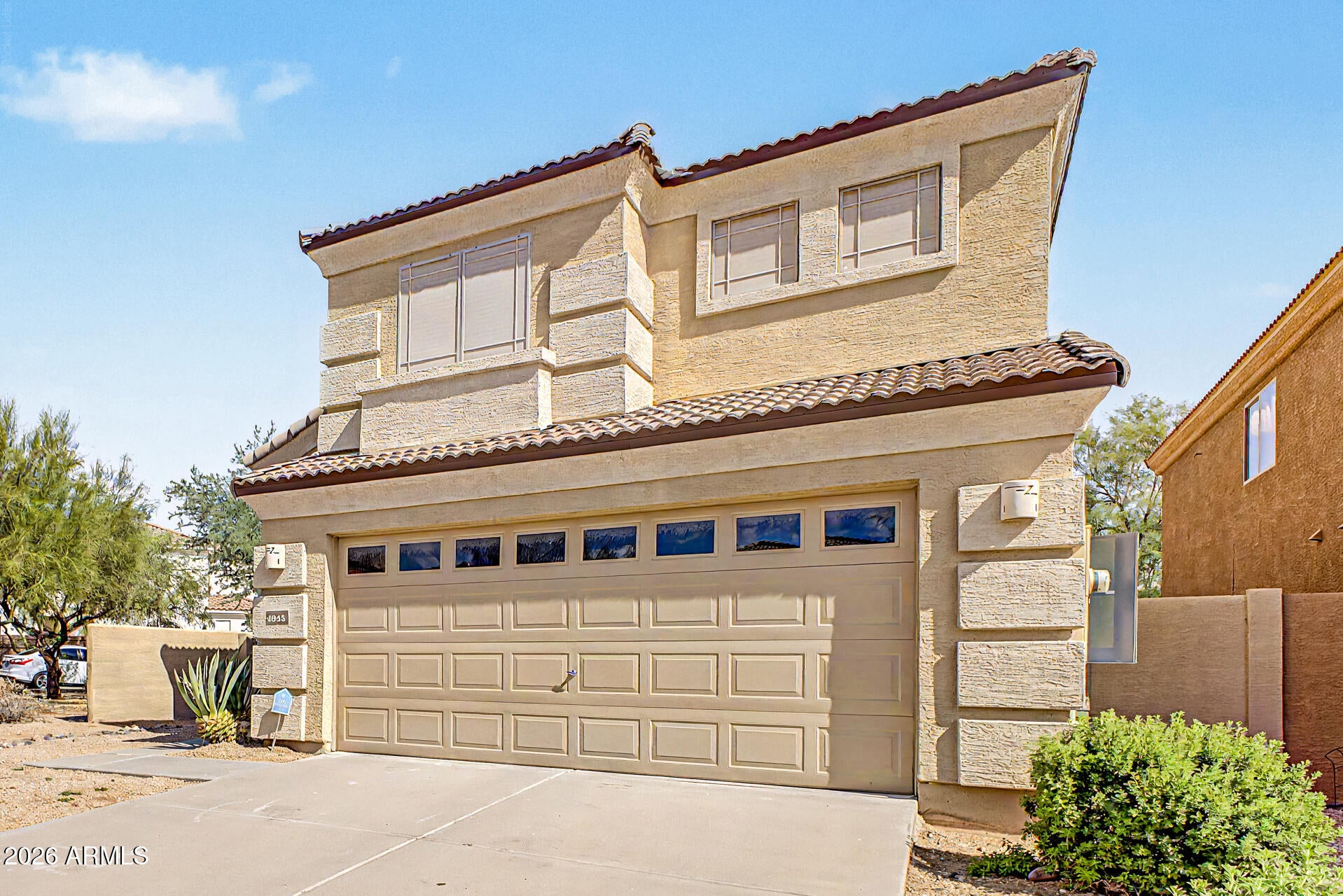 4945 E ROBERTA Drive