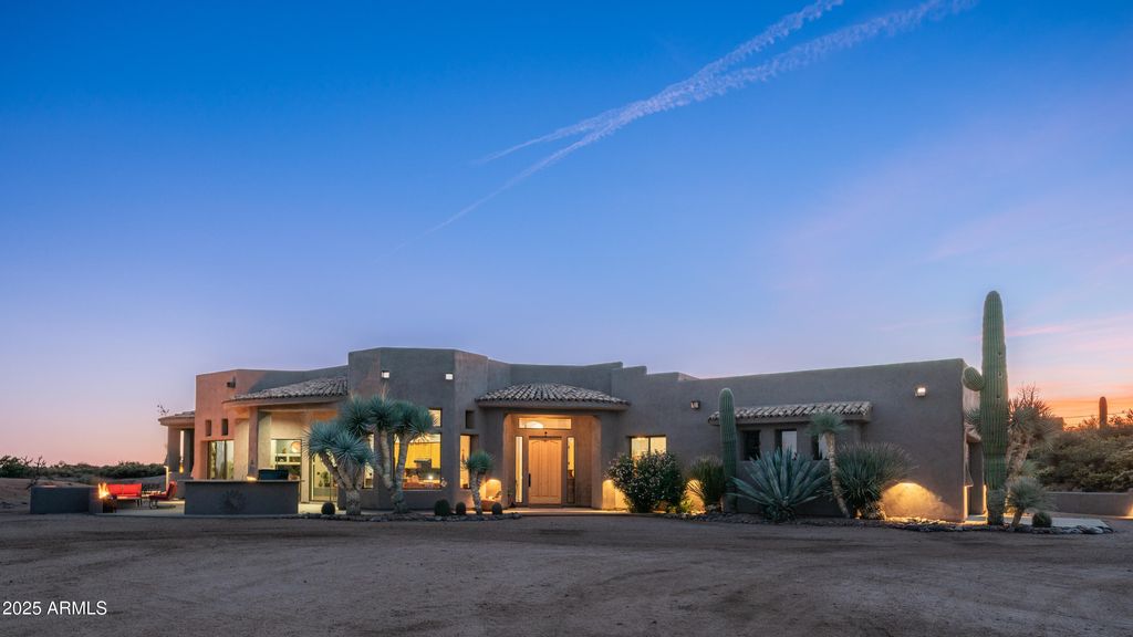 Photo of 42215 N La Plata Road, Cave Creek, AZ 85331 (MLS # 6961927)