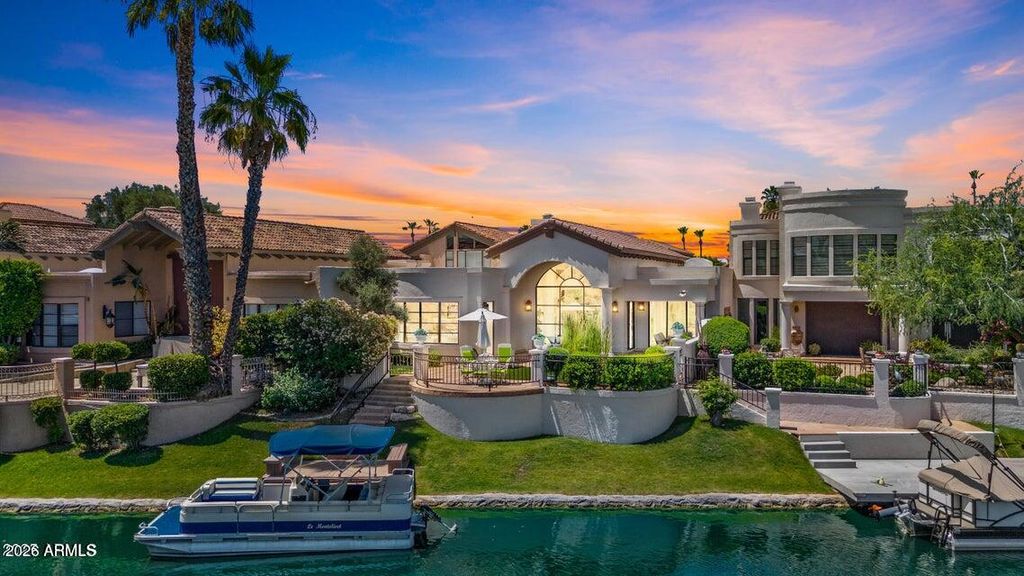 Photo of 10120 E Topaz Drive, Scottsdale, AZ 85258 (MLS # 7002121)