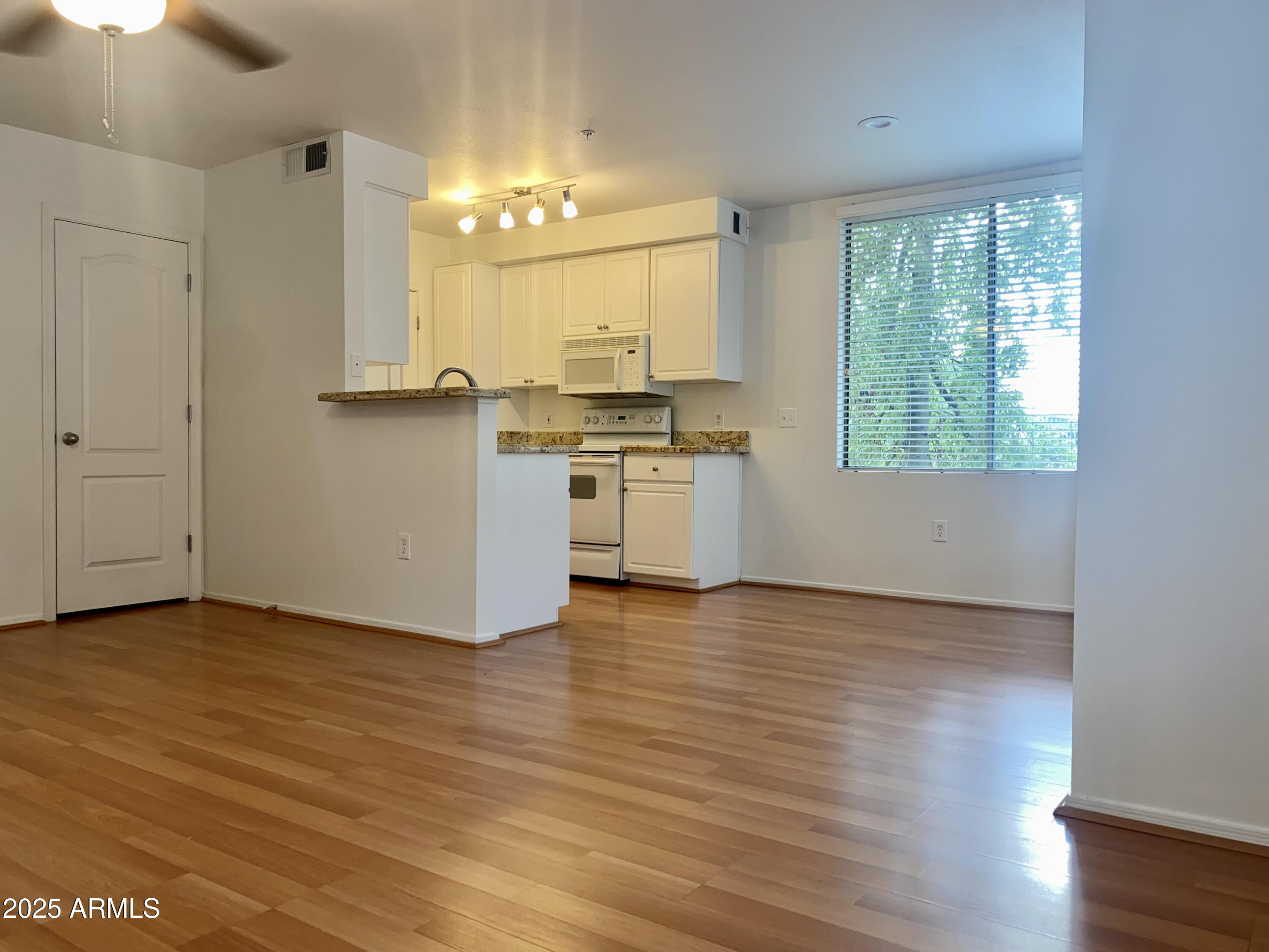 1701 E COLTER Street 1