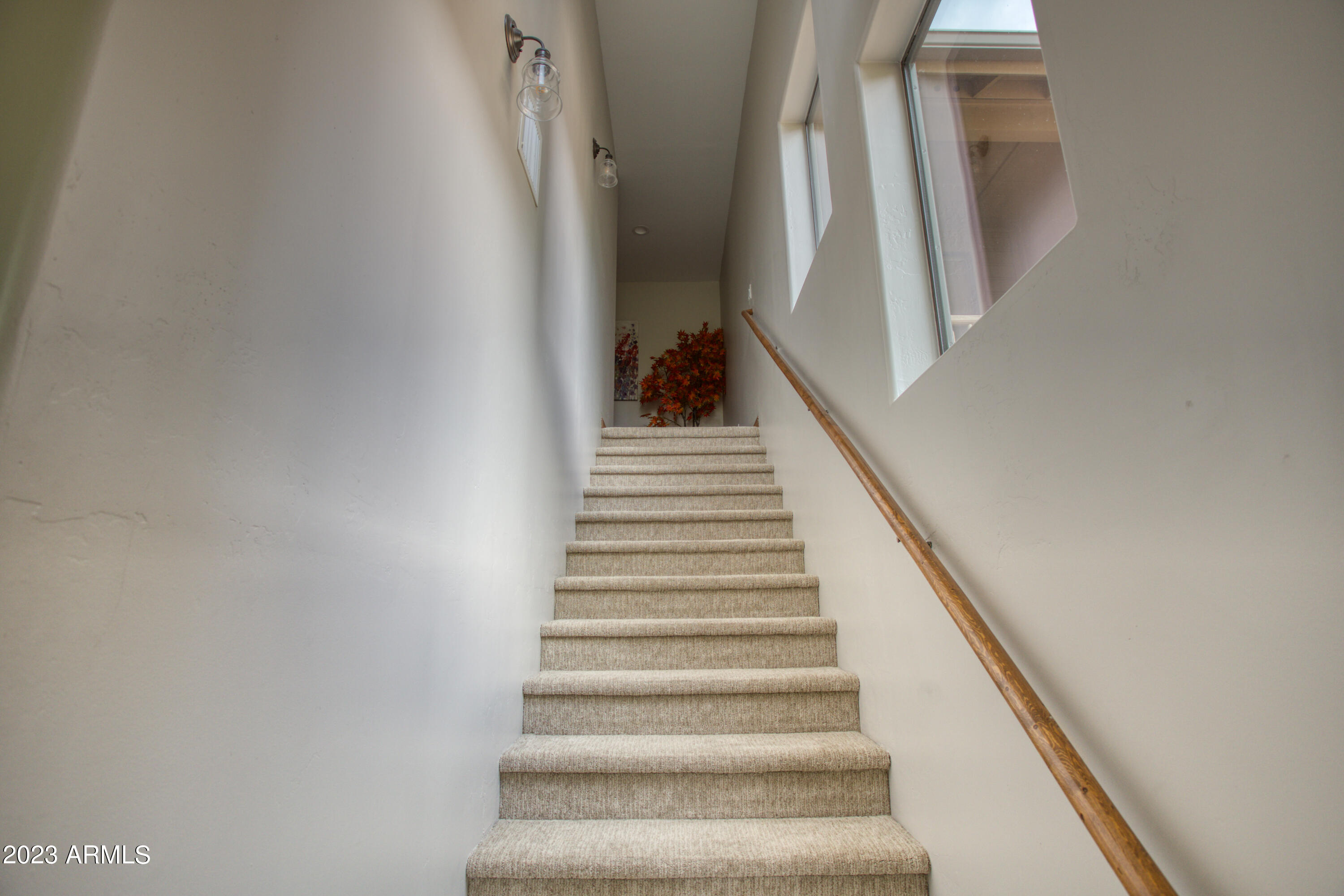 3700 W BLACK OAK Loop A4