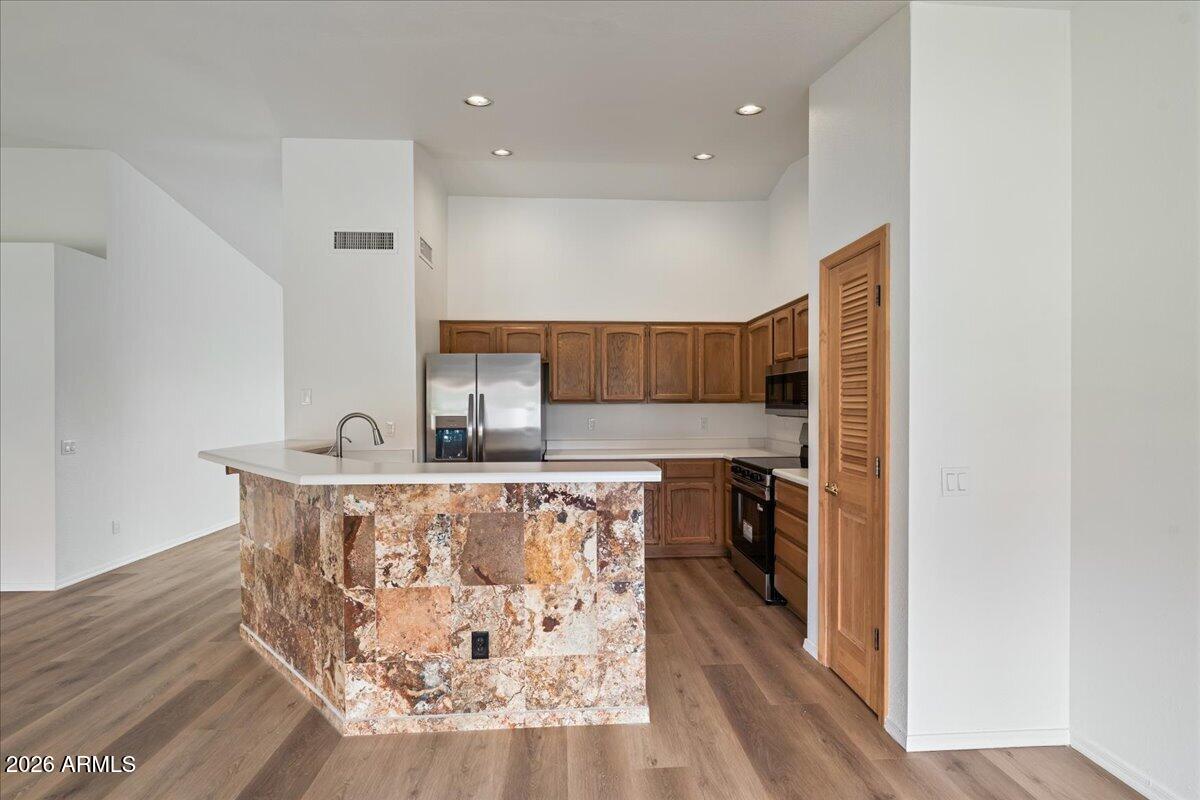 SUN LAKES - Residential