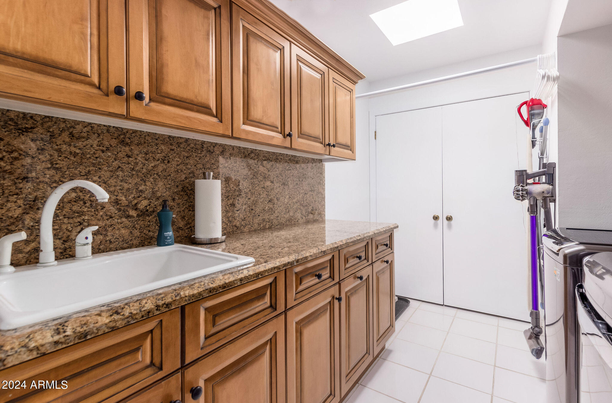 CAMELBACK SIERRA - Residential