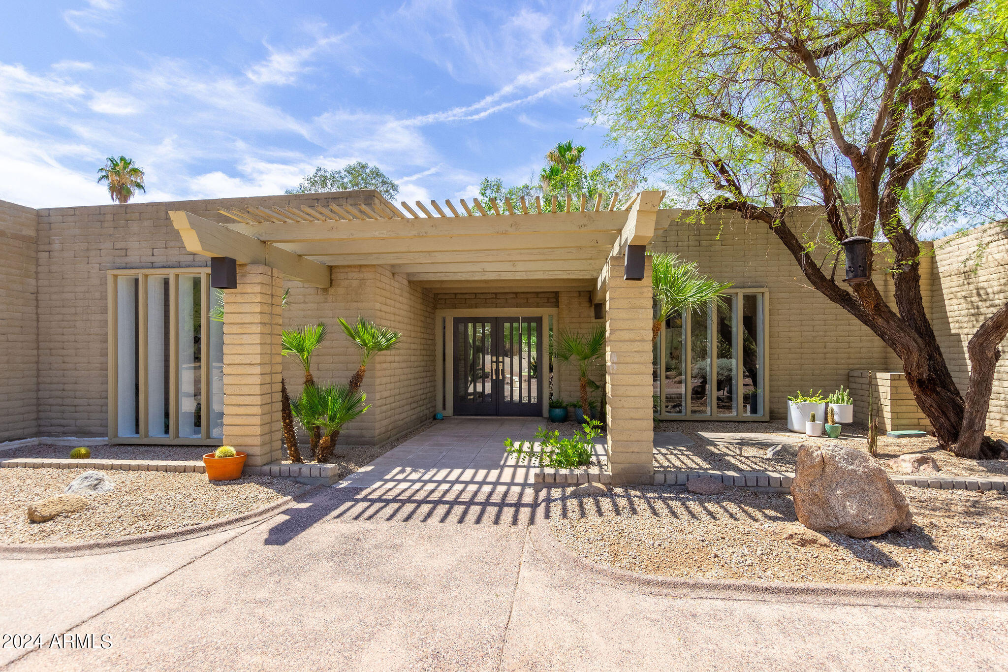 CAMELBACK SIERRA - Residential