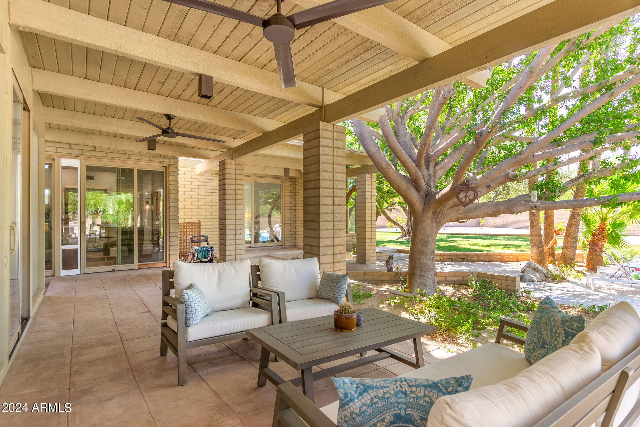 CAMELBACK SIERRA - Residential