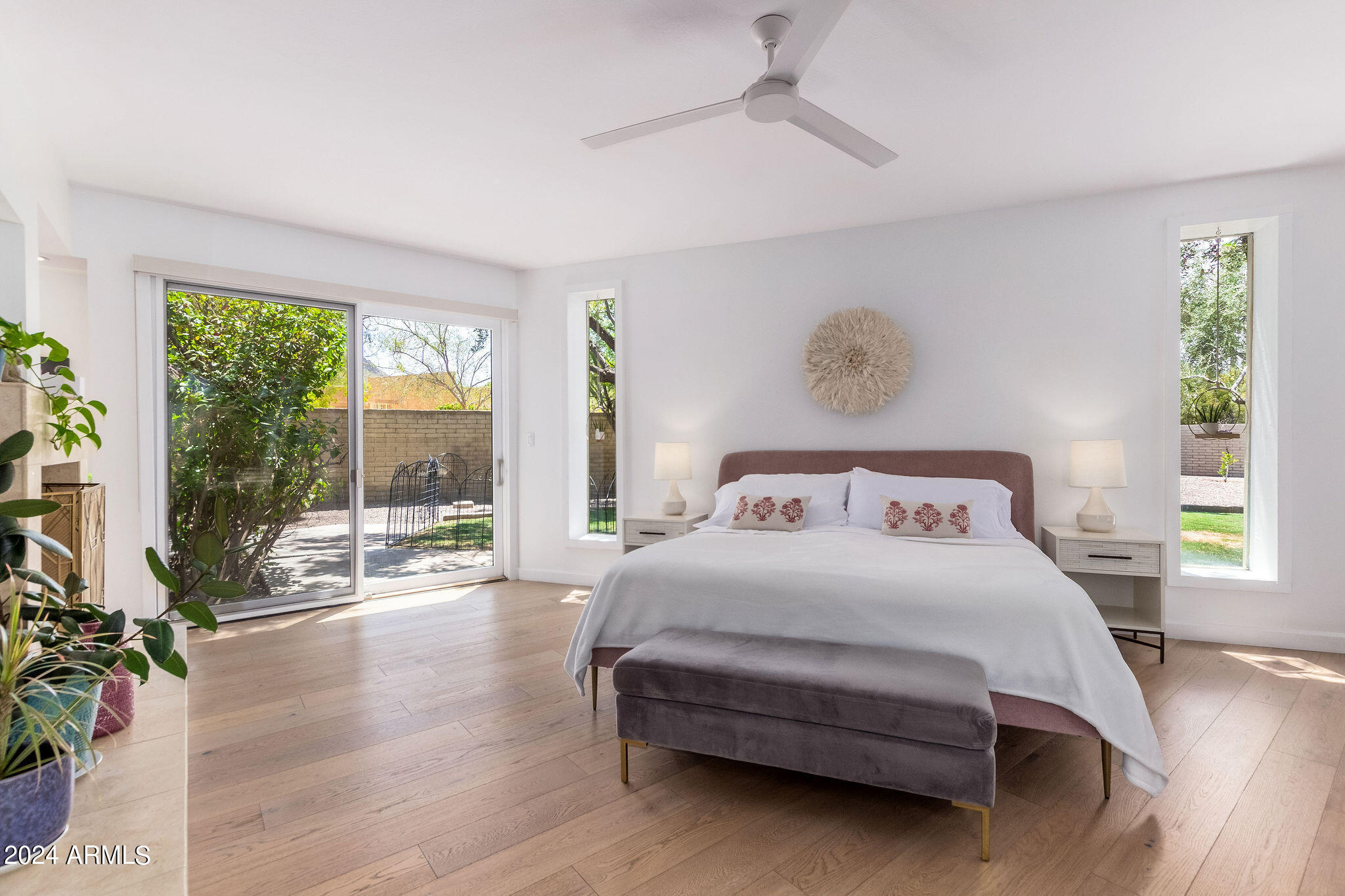 CAMELBACK SIERRA - Residential