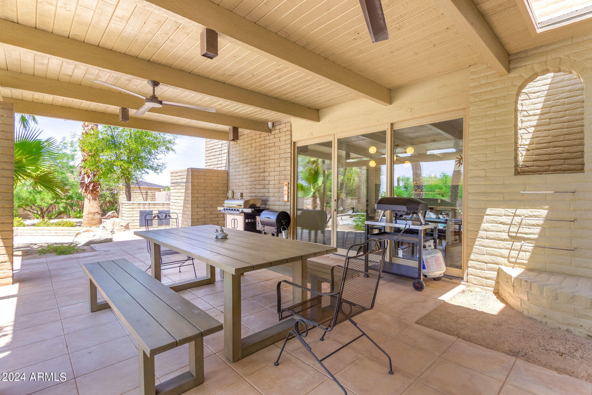 CAMELBACK SIERRA - Residential
