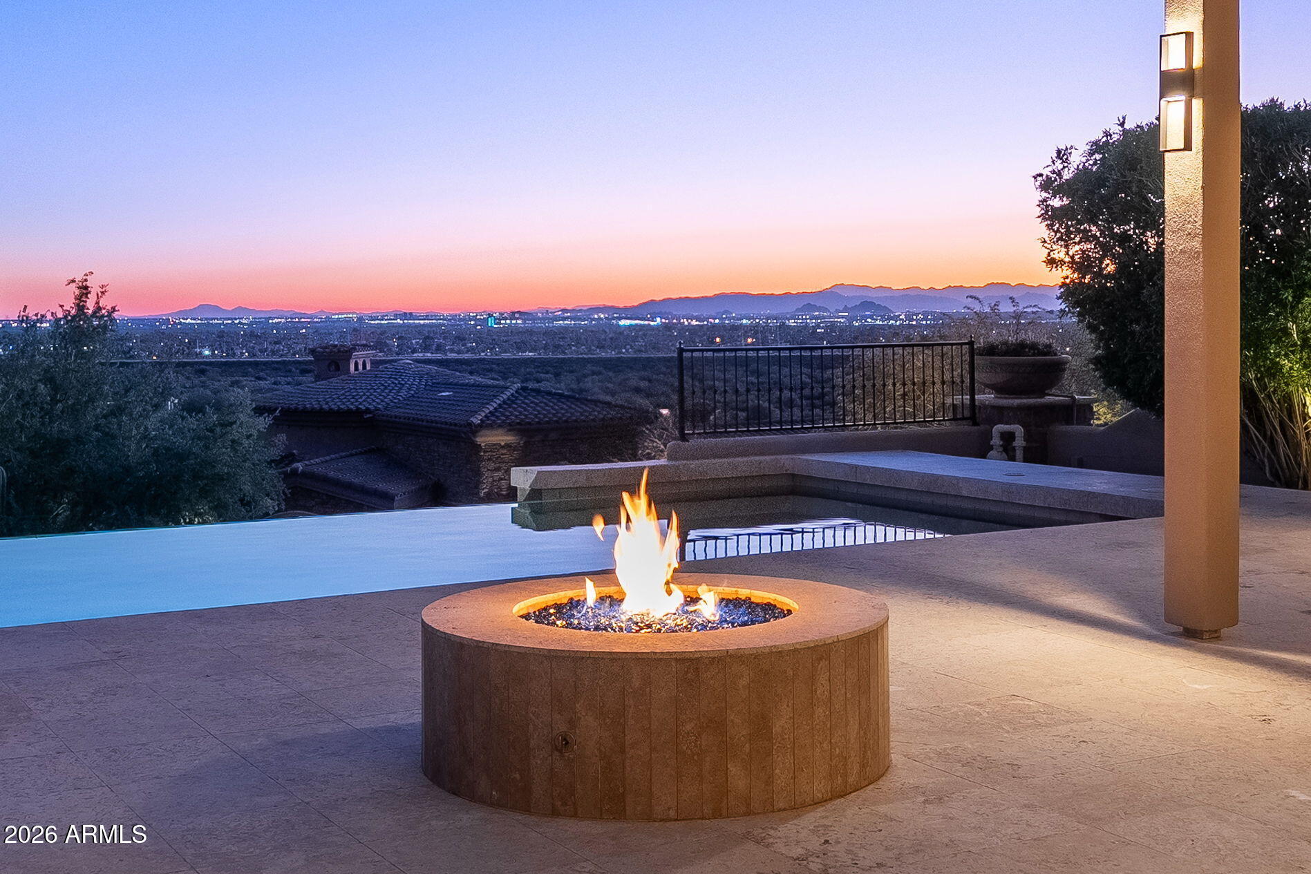 11448 E DREYFUS Avenue