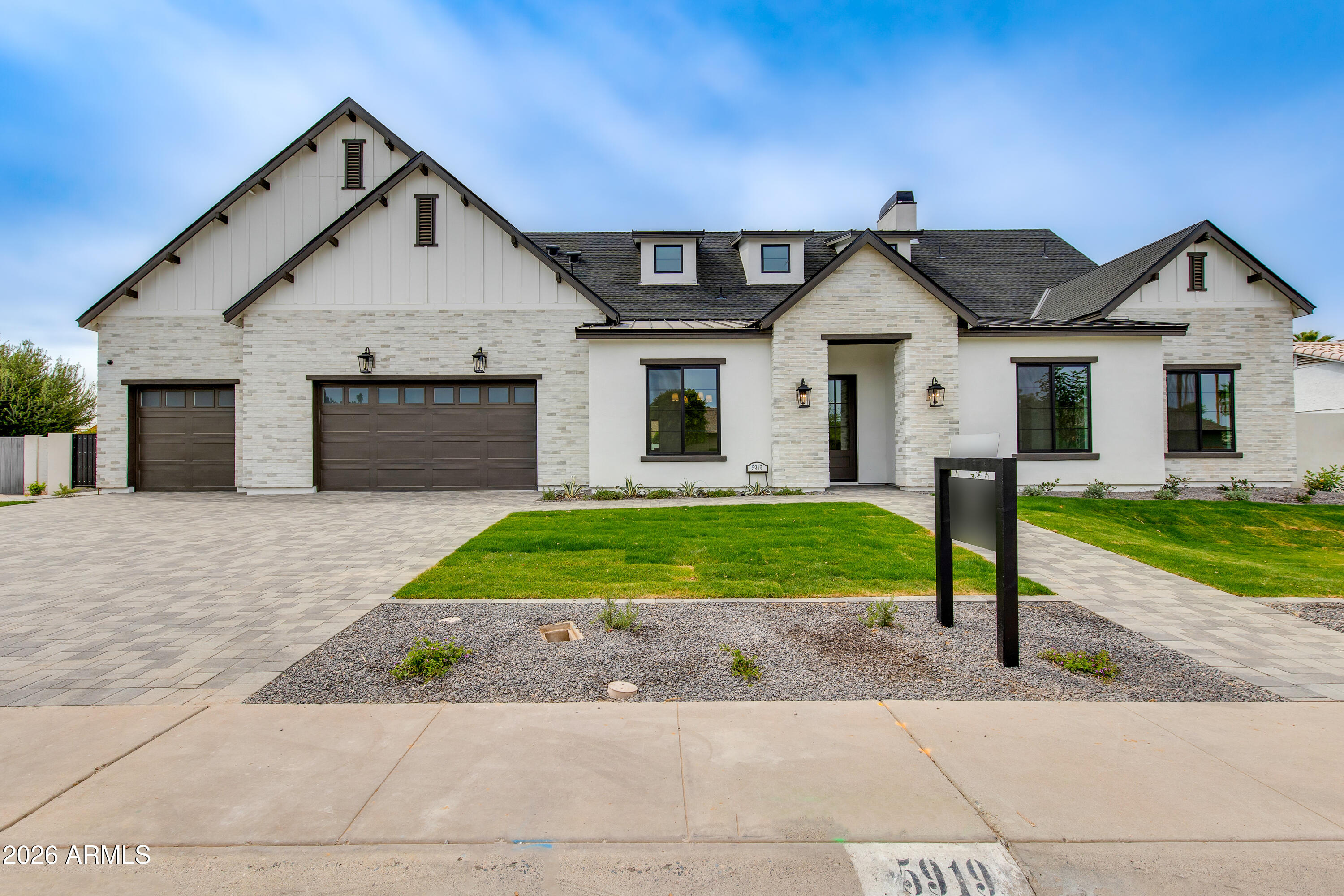 5919 E Corrine Drive