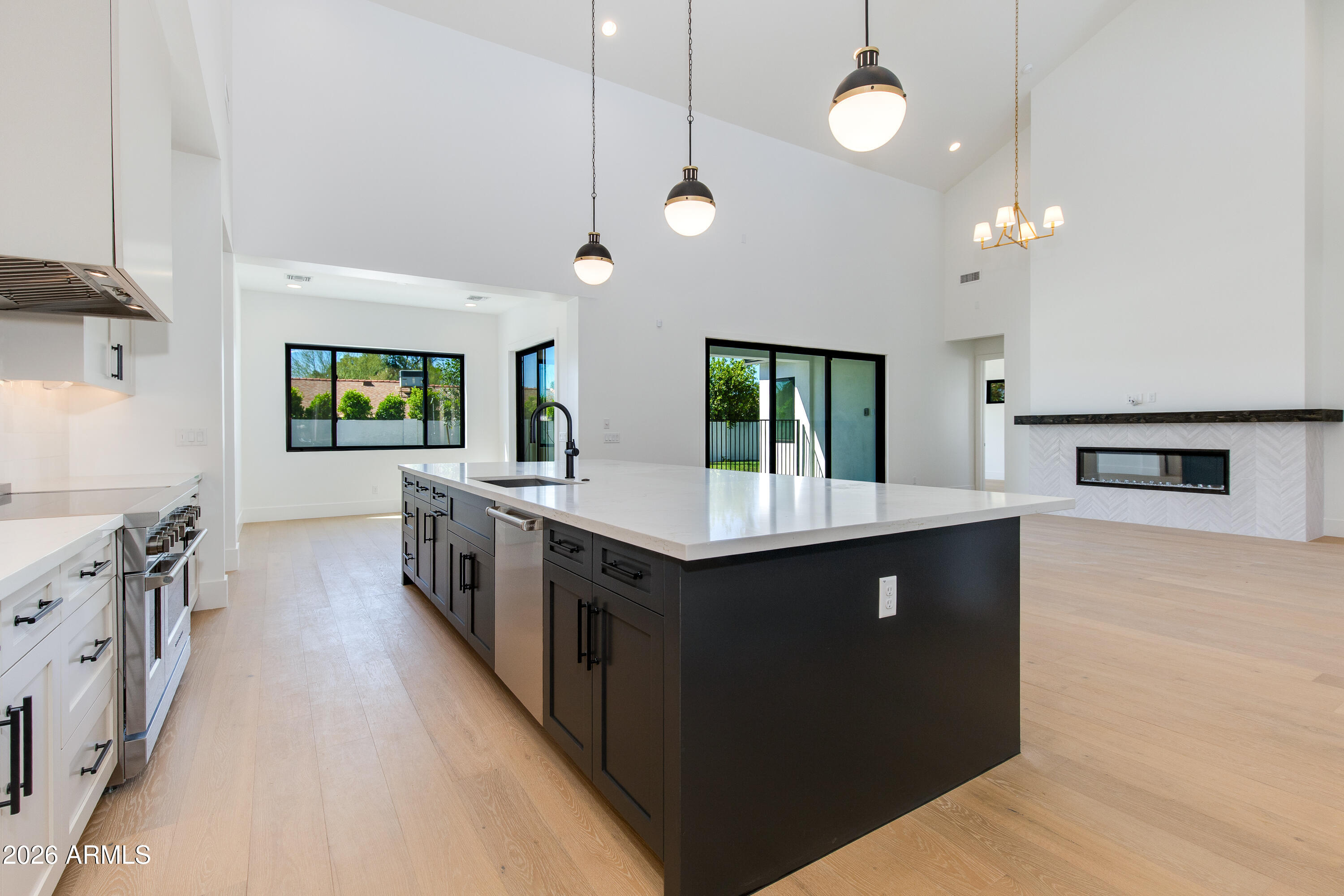 5919 E Corrine Drive