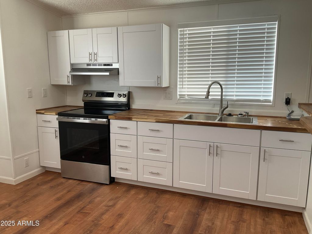 Photo of 2292 N Ironwood Drive #55, Apache Junction, AZ 85120 (MLS # 6925780)