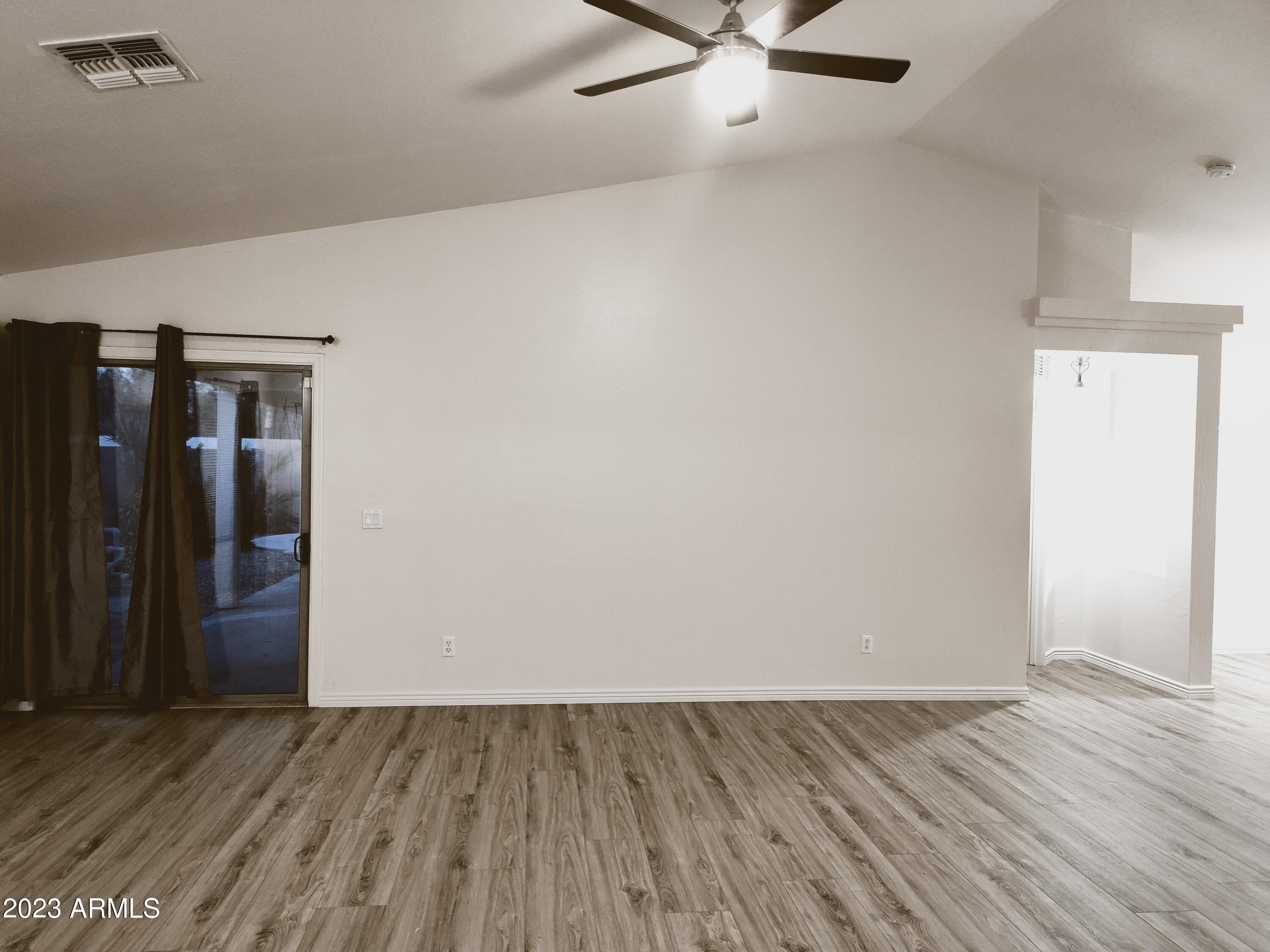 5824 E Valley View Drive