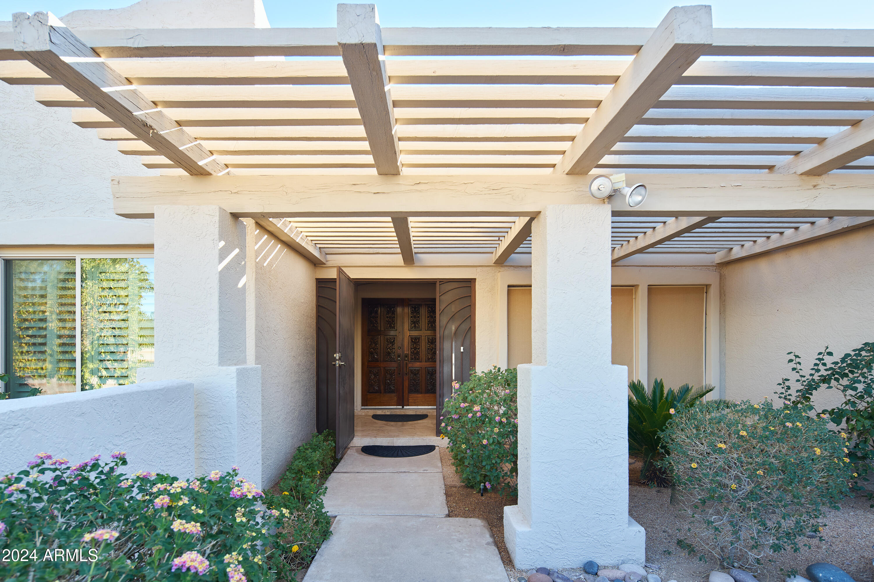 5531 E ORCHID Lane