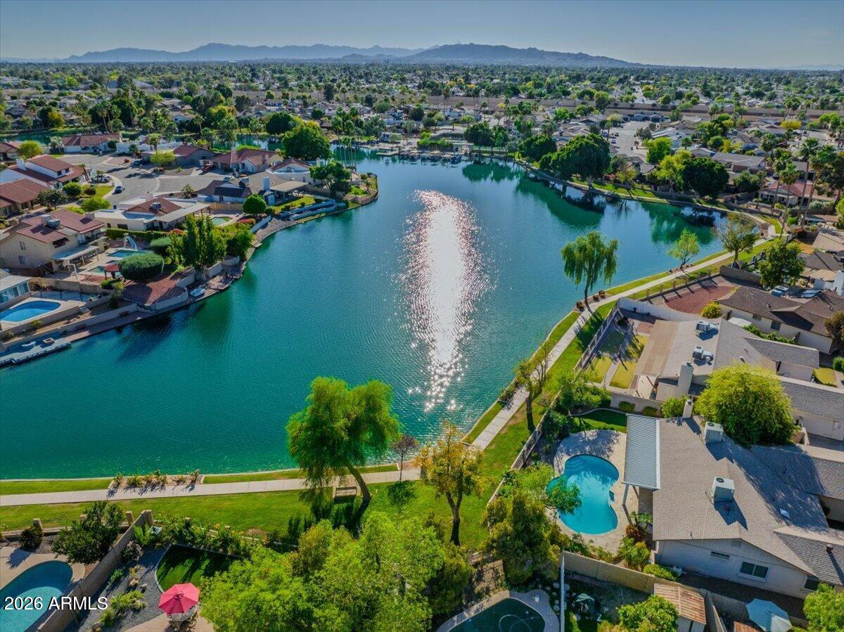 2533 W LAGUNA AZUL Avenue