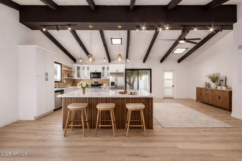 2319 W WETHERSFIELD Road Phoenix AZ 85029