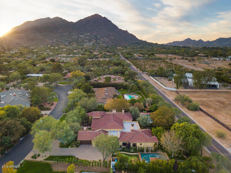 CASA BLANCA ESTATES LOT 20-37 & TR A - Residential