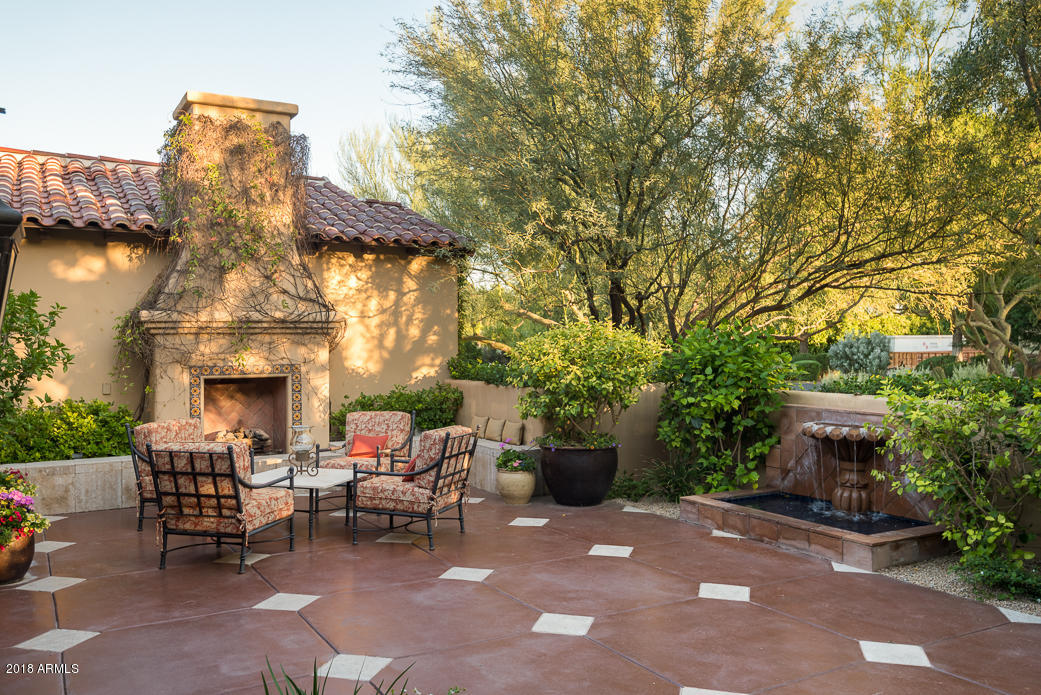 CASA BLANCA ESTATES LOT 20-37 & TR A - Residential