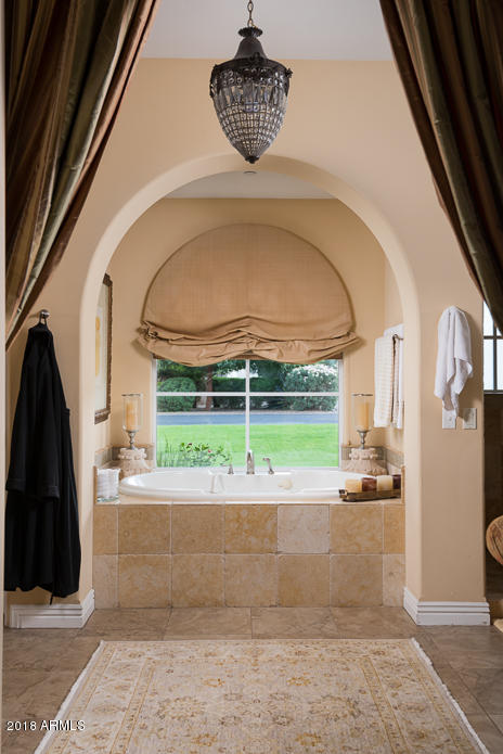 CASA BLANCA ESTATES LOT 20-37 & TR A - Residential