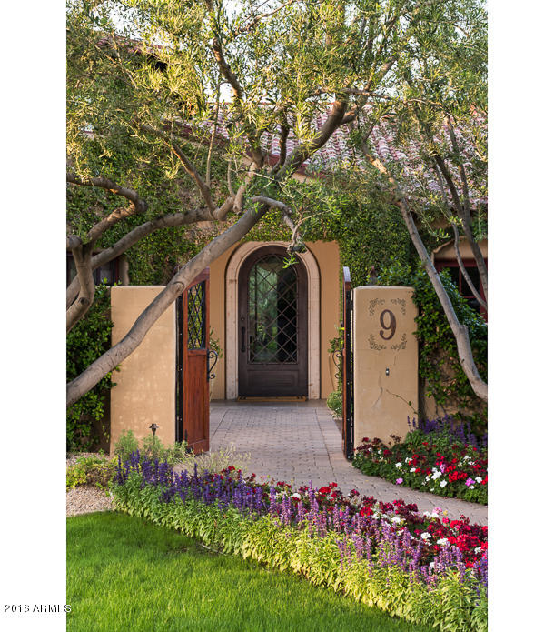 CASA BLANCA ESTATES LOT 20-37 & TR A - Residential